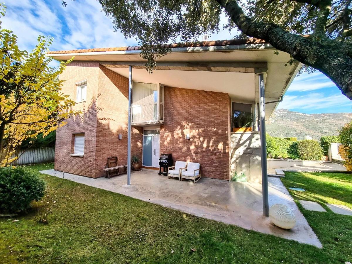 Villa Guara Golf Y Pool Comotucasa Nueno Buitenkant foto